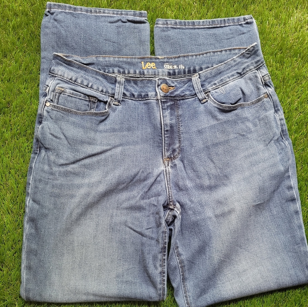 Lightwash Straight Leg Petite Jeans